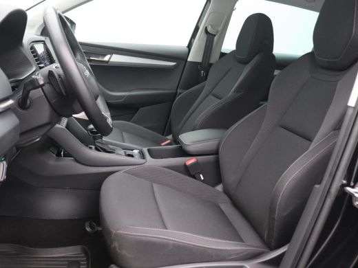 Skoda Karoq 1.5 TSI ACT Business Edition 150PK DSG Achteruitrijcamera, Navi via Apple Carplay/Android Auto, K... ActivLease financial lease