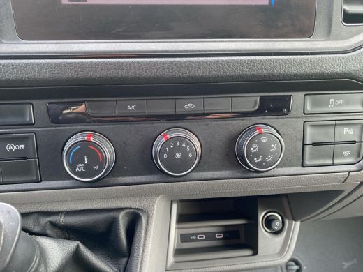 Volkswagen Crafter 35 2.0 TDI L4H3 | FWD | 140 pk | Trekhaak | Bijrijders Bank | PDC | ActivLease financial lease