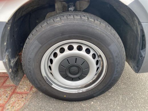 Volkswagen Crafter 35 2.0 TDI L4H3 | Trekhaak | Bijrijdersbank | Clima | 140Pk | Navi | Pdc | ActivLease financial lease