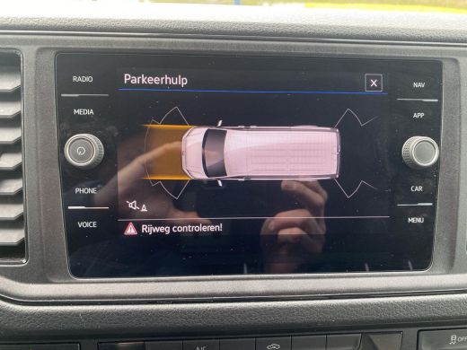 Volkswagen Crafter 35 2.0 TDI L4H3 | Trekhaak | Bijrijdersbank | Clima | 140Pk | Navi | Pdc | ActivLease financial lease