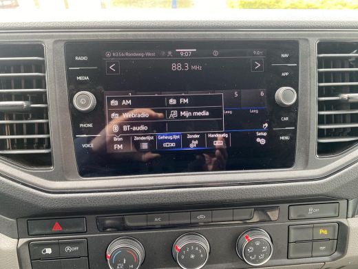 Volkswagen Crafter 35 2.0 TDI L4H3 | Trekhaak | Bijrijdersbank | Clima | 140Pk | Navi | Pdc | ActivLease financial lease