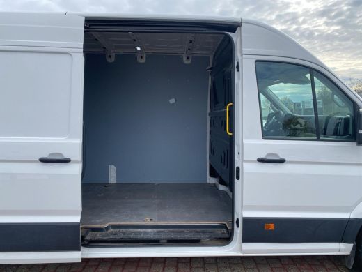 Volkswagen Crafter 35 2.0 TDI L4H3 | Trekhaak | Bijrijdersbank | Clima | 140Pk | Navi | Pdc | ActivLease financial lease