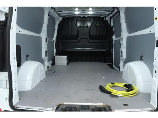 Volkswagen e-Transporter 34 L2H1 71 kWh Lengte 2, 283PK, nieuwstaat ActivLease financial lease