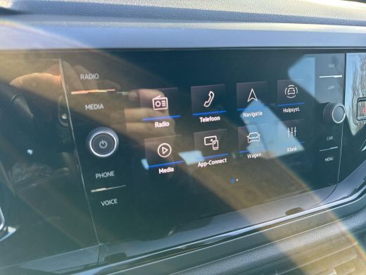 Volkswagen Polo 1.0 TSI R-Line | 95 pk | IQ Light | A-Camera | Automaat | App Connect | Lane Assist | ActivLease financial lease