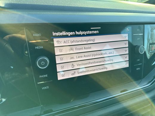 Volkswagen Polo 1.0 TSI R-Line | 95 pk | IQ Light | A-Camera | Automaat | App Connect | Lane Assist | ActivLease financial lease