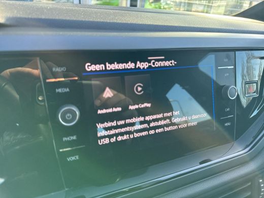 Volkswagen Polo 1.0 TSI R-Line | 95 pk | IQ Light | A-Camera | Automaat | App Connect | Lane Assist | ActivLease financial lease