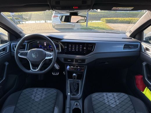 Volkswagen Polo 1.0 TSI R-Line | 95 pk | IQ Light | A-Camera | Automaat | App Connect | Lane Assist | ActivLease financial lease