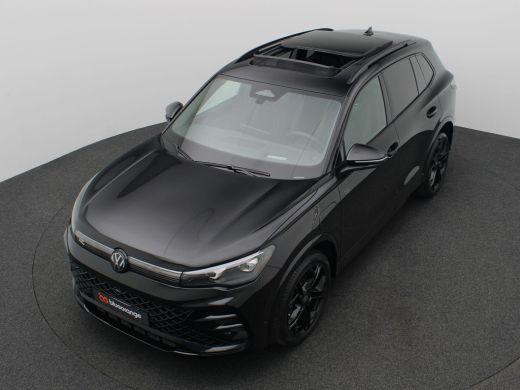 Volkswagen Tiguan 1.5 eHybrid R-Line Edition 272PK DSG Pano-Schuifdak, Black Style, Trekhaak, 20" LM Velgen, Head-U... ActivLease financial lease