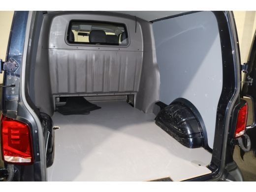 Volkswagen Transporter 2.0 TDI L2 H1 DC Airco Leer Glaslook ActivLease financial lease