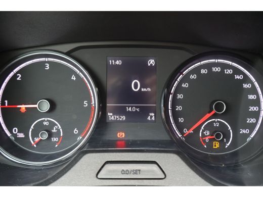 Volkswagen Transporter 2.0 TDI L2 H1 DC Airco Leer Glaslook ActivLease financial lease