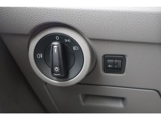 Volkswagen Transporter 2.0 TDI L2 H1 DC Airco Leer Glaslook ActivLease financial lease