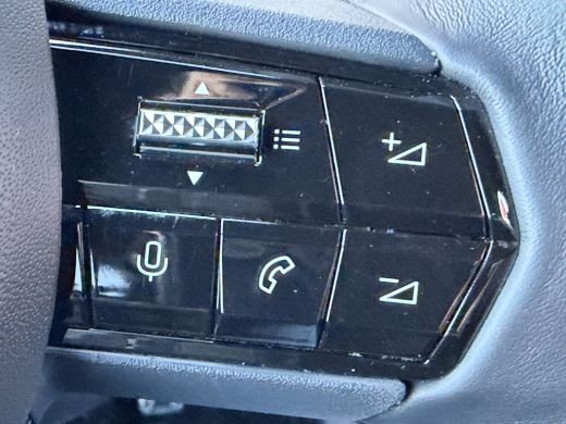 Alfa Romeo Junior 1.2 Turbo Hybrid Ibrida Sport Speciale (Elektrische Klep - LED - Keyless Entry - Parkeersensoren ... ActivLease financial lease