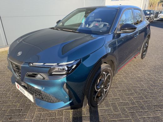 Alfa Romeo Junior 1.2 Turbo Hybrid Ibrida Sport Speciale (Elektrische Klep - LED - Keyless Entry - Parkeersensoren ... ActivLease financial lease