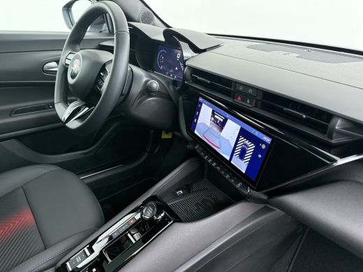 Alfa Romeo Junior Ibrida Speciale | "Spiga" Stoffen/ecoleder bekleding met rode accenten - 6-voudig verstelbare bes... ActivLease financial lease