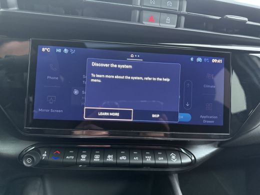 Alfa Romeo Junior Ibrida Speciale | "Spiga" Stoffen/ecoleder bekleding met rode accenten - 6-voudig verstelbare bes... ActivLease financial lease