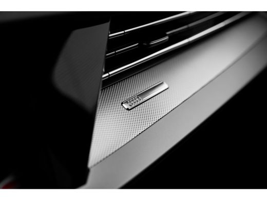 Audi A3 Sportback 40 TFSI e S edition 204PK | Panorama dak | Sonos Audio | Sfeerverlichting | Camera Acht... ActivLease financial lease