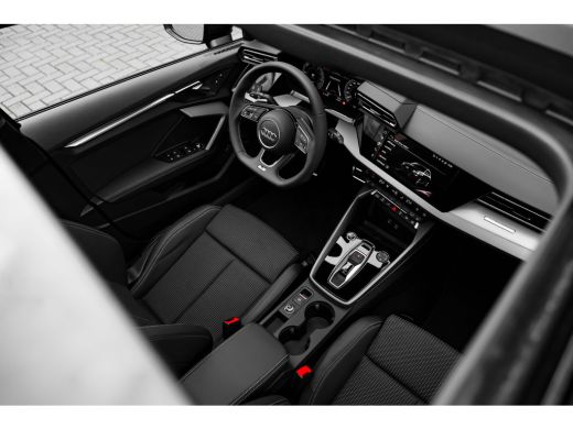 Audi A3 Sportback 40 TFSI e S edition 204PK | Panorama dak | Sonos Audio | Sfeerverlichting | Camera Acht... ActivLease financial lease