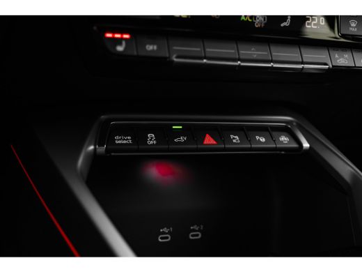 Audi A3 Sportback S edition | Aluminium optiek in het interieur | Assistentiepakket Rijden en Parkeren Pl... ActivLease financial lease