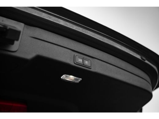 Audi A5 Avant 2.0 e-hybrid quattro S edition | Achteruitrijcamera | Extra getint glas | Lederen/microveze... ActivLease financial lease