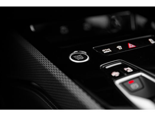 Audi A5 Avant 2.0 e-hybrid quattro S edition | Achteruitrijcamera | Extra getint glas | Lederen/microveze... ActivLease financial lease