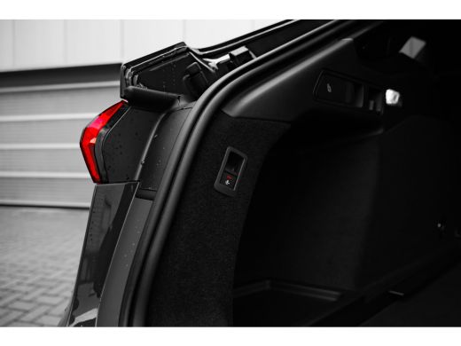 Audi A6 Avant e-tron Avant e-tron S edition | 3-spaaks stuurwiel boven en onder afgevlakt met schakelpaddels | Adaptiv... ActivLease financial lease