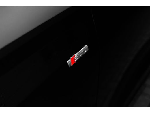 Audi Q6 e-tron S edition | Achteruitrijcamera | Adaptive cruise control | Audi sound system ActivLease financial lease