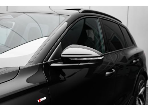 Audi Q6 e-tron S edition | Achteruitrijcamera | Adaptive cruise control | Audi sound system ActivLease financial lease