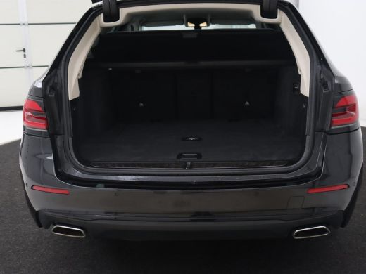 BMW 5 Serie 520i Business Edition Plus | Nappaleder | Stoelverwarming | Carplay | Laserlicht | Navigatie | Li... ActivLease financial lease