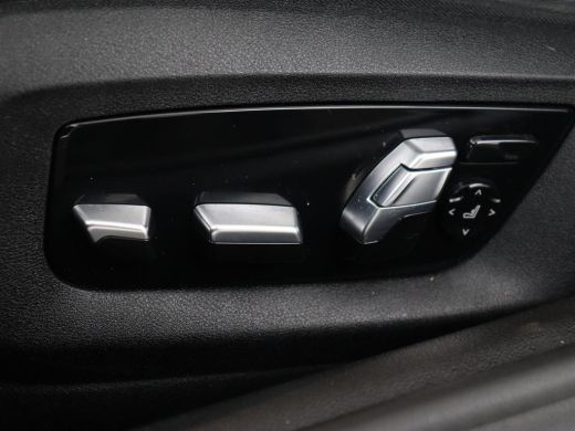 BMW 5 Serie 520i M Sport | Leder | Stoelverwarming | Carplay | 19'' | Sportstoelen | Live Cockpit | Navigatie... ActivLease financial lease