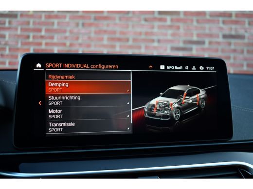 BMW 5 Serie 545e xDrive M-Sport Pano ACC HUD 20inch 360 Laser HiFi Adp-demping ActivLease financial lease