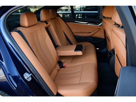 BMW 5 Serie 545e xDrive M-Sport Pano ACC HUD 20inch 360 Laser HiFi Adp-demping ActivLease financial lease