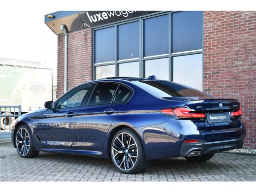 BMW 5 Serie 545e xDrive M-Sport Pano ACC HUD 20inch 360 Laser HiFi Adp-demping ActivLease financial lease
