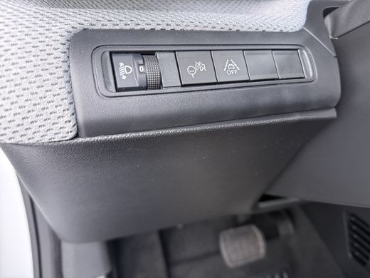 Citroën &euml;-C3 Business | Boordlader 11kW - 3 fasen | Dagrijverlichting | Draadloze telefoonlader ActivLease financial lease