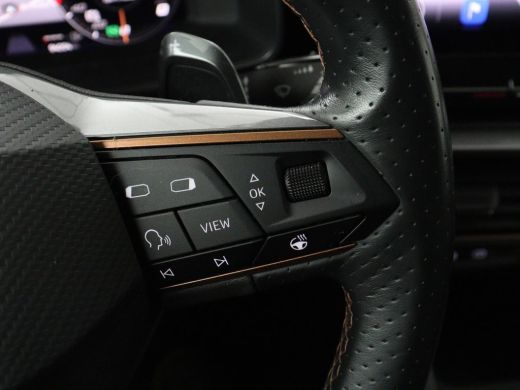 CUPRA Leon 1.4 eHybrid | Stoelverwarming | Adaptive cruise | Navigatie | Sportstoelen | Stuurverwarming | Pa... ActivLease financial lease