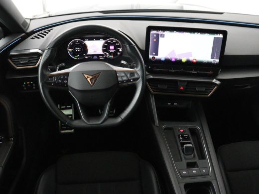 CUPRA Leon 1.4 eHybrid | Stoelverwarming | Adaptive cruise | Navigatie | Sportstoelen | Stuurverwarming | Pa... ActivLease financial lease