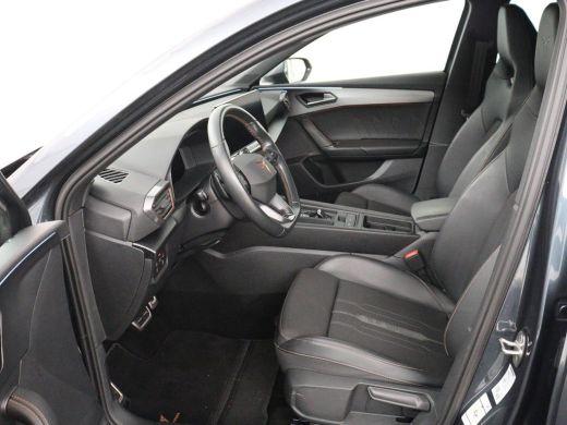 CUPRA Leon 1.4 eHybrid | Stoelverwarming | Adaptive cruise | Navigatie | Sportstoelen | Stuurverwarming | Pa... ActivLease financial lease