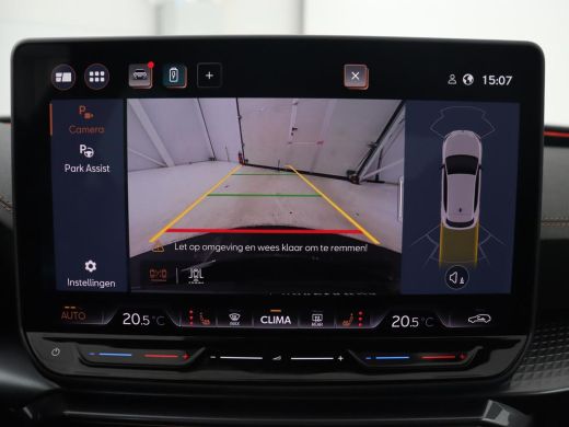 CUPRA Leon 1.5 eHybrid Business | Stoelverwarming | Adaptive cruise | Camera | Carplay | Sportstoelen | Matr... ActivLease financial lease