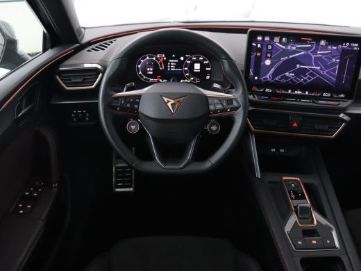 CUPRA Leon 1.5 eHybrid Business | Stoelverwarming | Adaptive cruise | Camera | Carplay | Sportstoelen | Matr... ActivLease financial lease