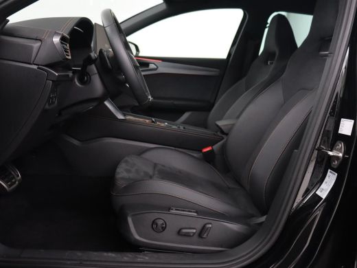 CUPRA Leon 1.5 eHybrid Business | Stoelverwarming | Adaptive cruise | Camera | Carplay | Sportstoelen | Matr... ActivLease financial lease