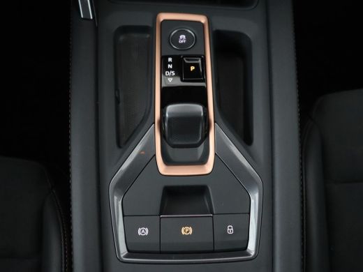 CUPRA Leon 1.5 eHybrid Business | Stoelverwarming | Adaptive cruise | Camera | Carplay | Sportstoelen | Matr... ActivLease financial lease