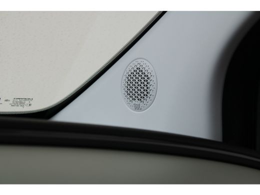 Fiat 500 La Prima | Panoramadak | Lederen bekleding | JBL-audio | 17` lichtmetalen velgen | ActivLease financial lease