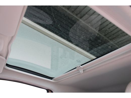 Fiat 500 La Prima | Panoramadak | Lederen bekleding | JBL-audio | 17` lichtmetalen velgen | ActivLease financial lease