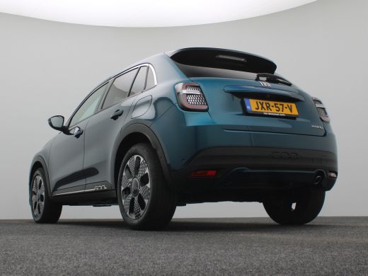 Fiat 600 1.2 Hybrid La Prima | Achteruitrijcamera | Airco (automatisch) | Apple Carplay/Android Auto|telef... ActivLease financial lease