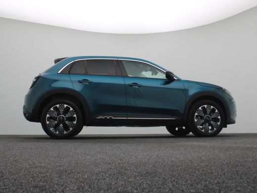 Fiat 600 1.2 Hybrid La Prima | Achteruitrijcamera | Airco (automatisch) | Apple Carplay/Android Auto|telef... ActivLease financial lease