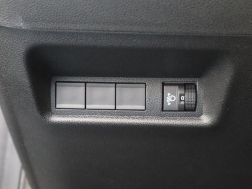 Fiat 600 1.2 Hybrid La Prima | Achteruitrijcamera | Airco (automatisch) | Apple Carplay/Android Auto|telef... ActivLease financial lease