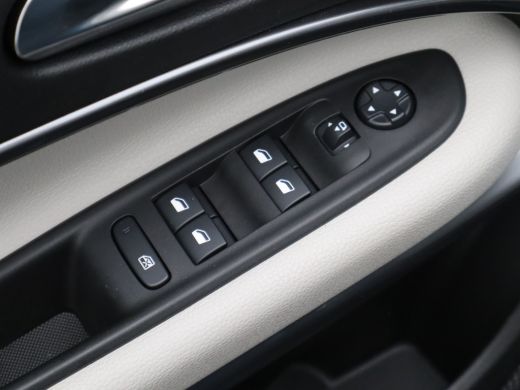 Fiat 600 1.2 Hybrid La Prima | Achteruitrijcamera | Airco (automatisch) | Apple Carplay/Android Auto|telef... ActivLease financial lease