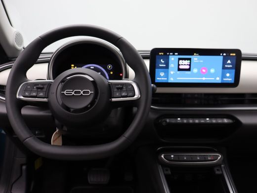 Fiat 600 1.2 Hybrid La Prima | Achteruitrijcamera | Airco (automatisch) | Apple Carplay/Android Auto|telef... ActivLease financial lease