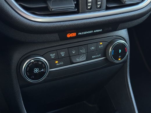 Ford Fiesta 1.0 ST-Line | Apple Carplay | Cruise Control | Climate Control | Parkeersensoren ActivLease financial lease