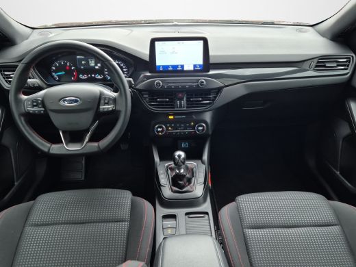 Ford Focus 1.0 125pk ST Line | B&O | Adaptive Cruise | Winter Pack | All Season | ActivLease financial lease