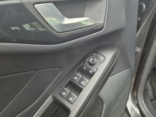 Ford Focus 1.0 125pk ST Line | B&O | Adaptive Cruise | Winter Pack | All Season | ActivLease financial lease